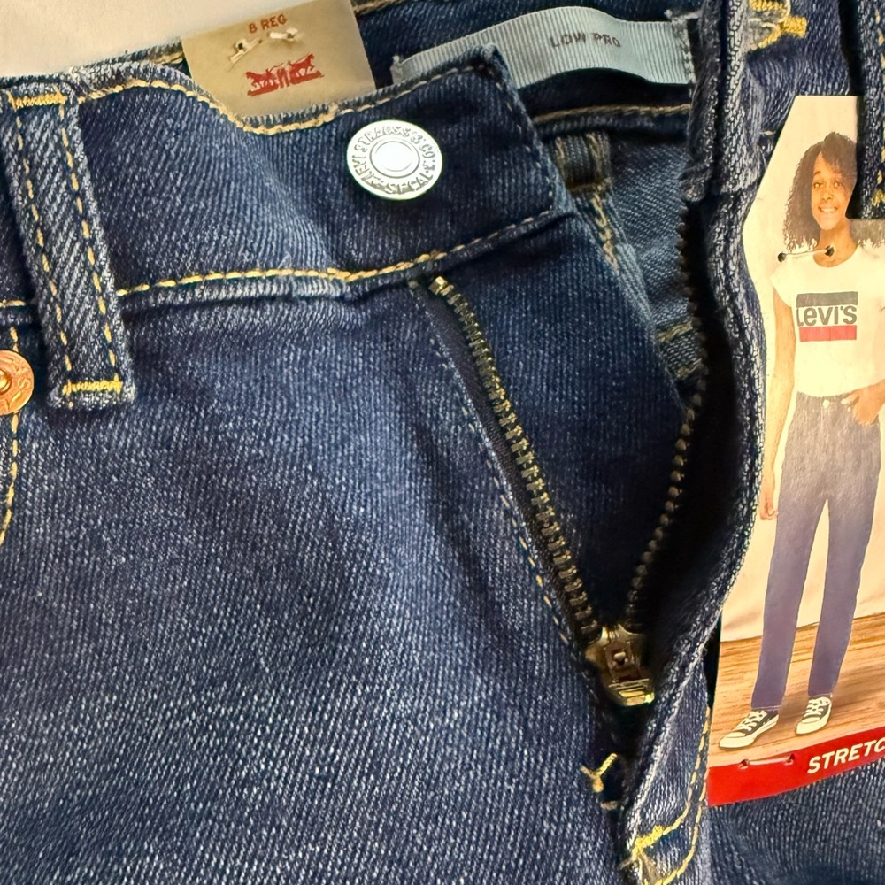Levi's Dark Blue Stretch Low Pro Jeans with Red Label - Picture 9 of 9